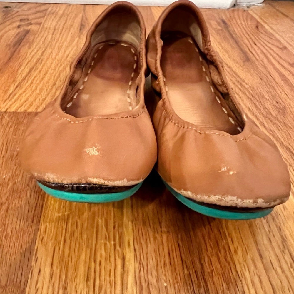 Tieks in Camel